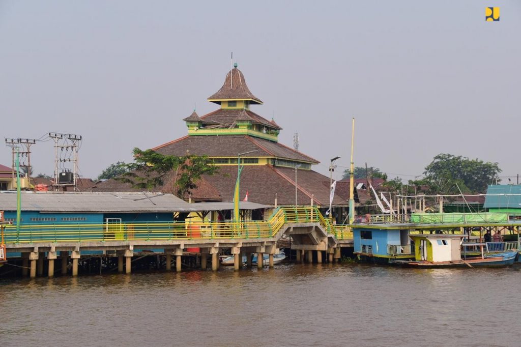 Waterfron City Sungai Kapuas