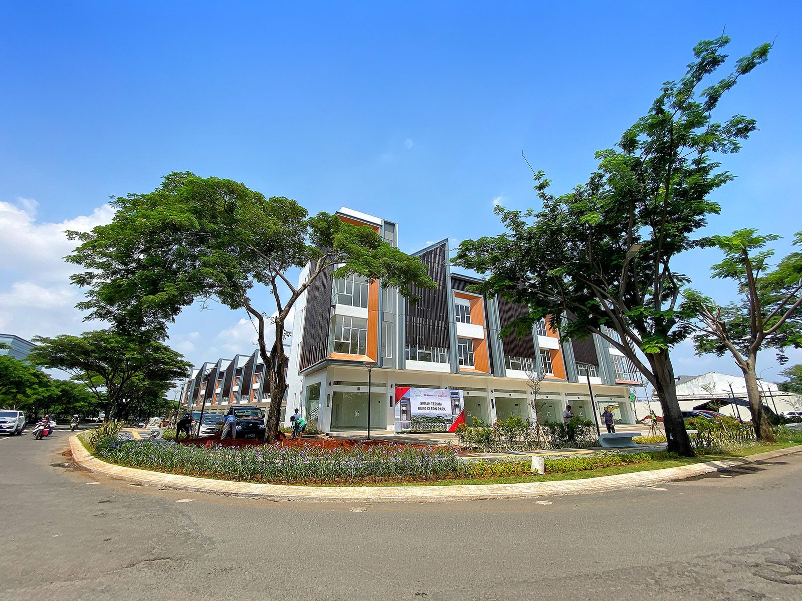shop house cleon park diserahterimakan