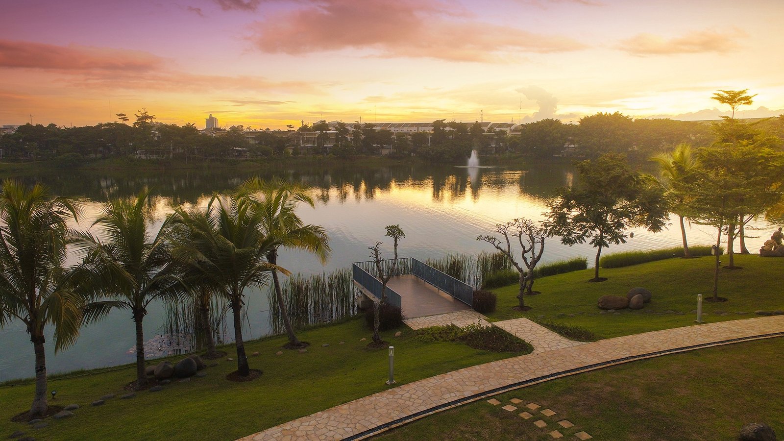 Sunset di Rainbow Springs Condovillas.